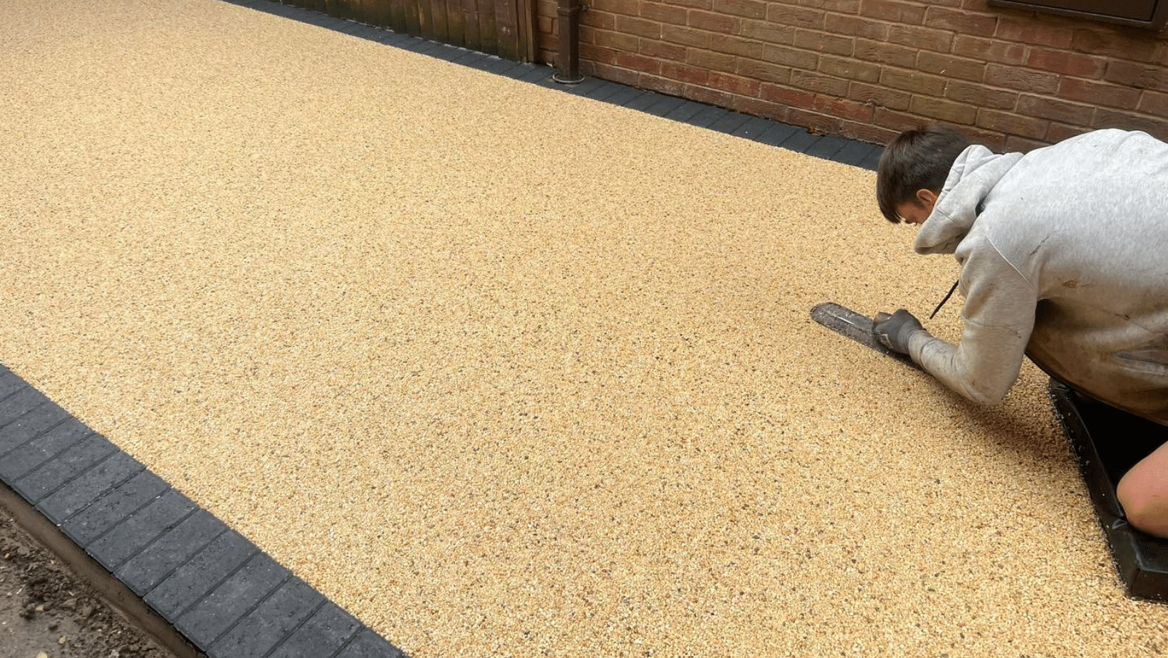 Resin Driveway - MD Driveways Ltd (1)